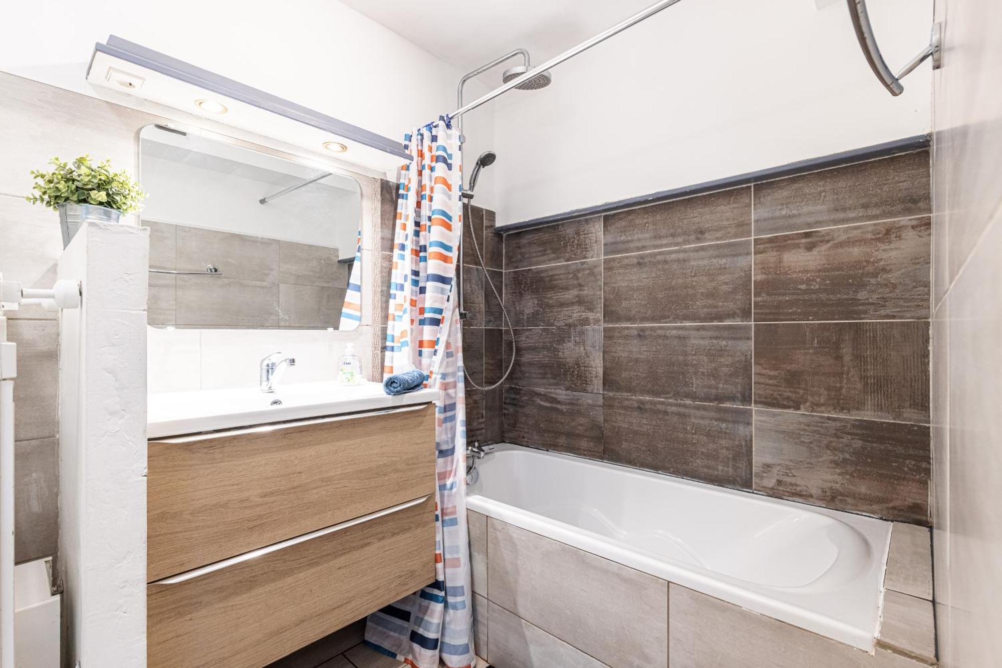 Appartement Familial Avec Jardin Ensoleille Dans La Cite Des Potiers Vallauris Esterno foto